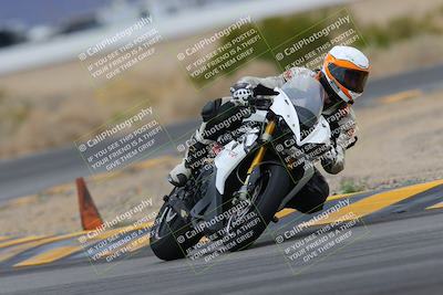 media/Jan-14-2023-SoCal Trackdays (Sat) [[497694156f]]/Turn 4 Set 2 (1030am)/